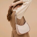SHOULDER BAG CREAM