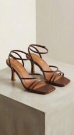 HEEL SHOES