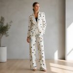 PRINTED PANTS BEIGE - Image 2